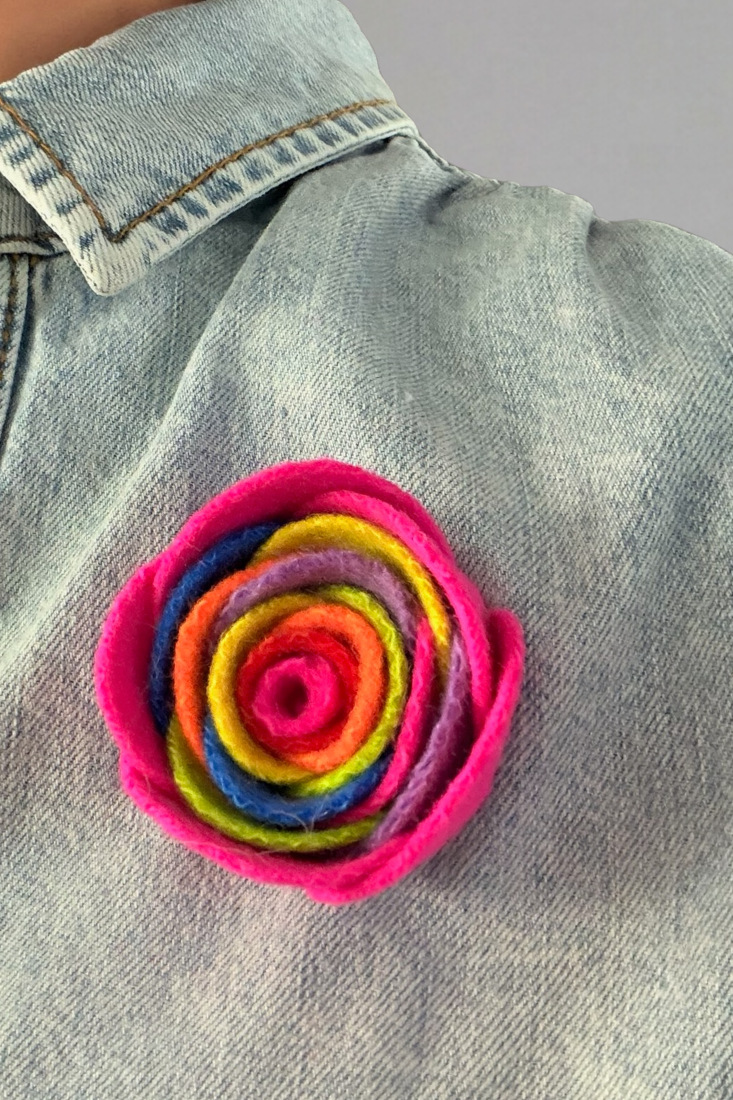 Wool felt ranunculus floral brooch in multicolour wool